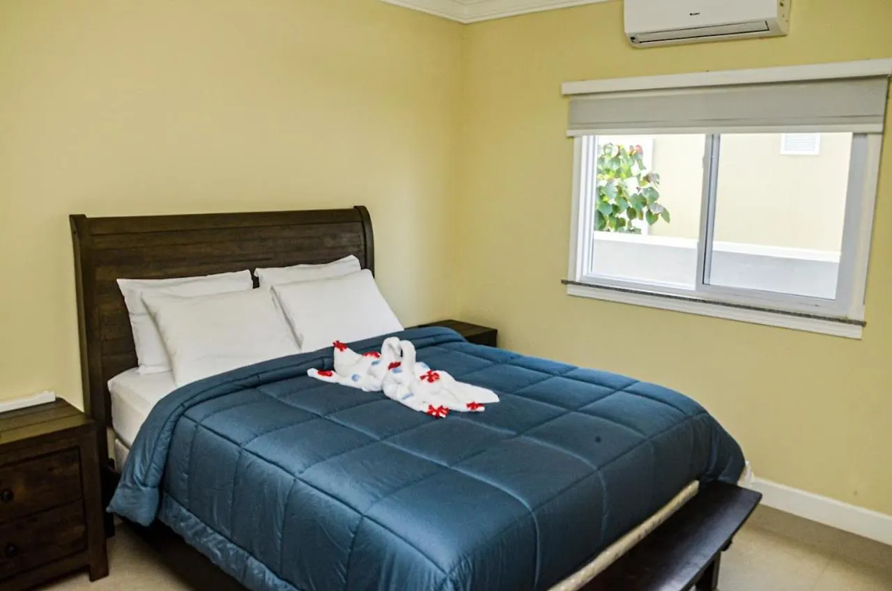 بيت للعطل Beach Holidays At Marina Villa Saint Annʼs Bay جامايكا